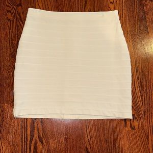 Express white pencil / tube skirt - size 10